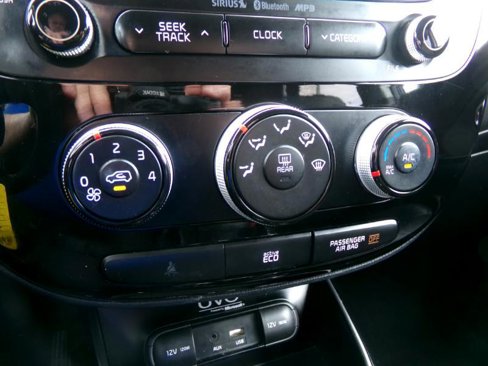 Used 2016 Kia Soul ! image 18