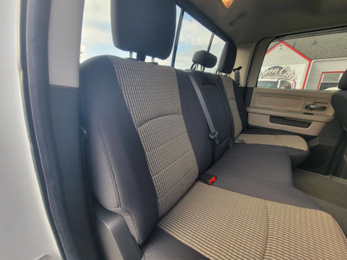 Used 2011 RAM 1500 Classic SLT image 24