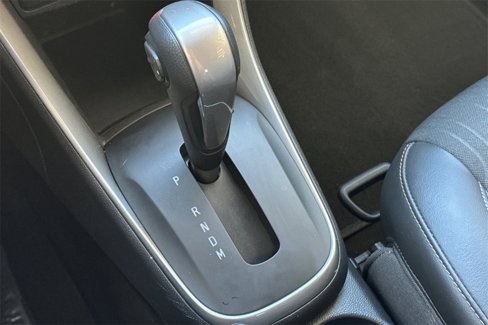 Used 2022 Chevrolet Trax LT w/ Midnight Edition image 30