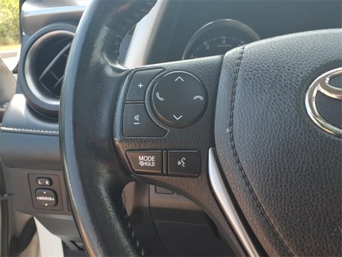 Used 2018 Toyota RAV4 Platinum image 15