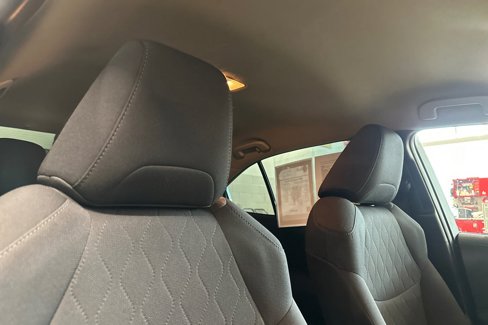 Used 2022 Toyota Corolla LE image 15