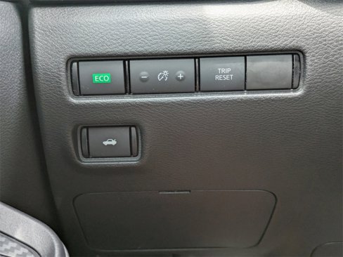 Used 2021 Nissan Sentra SV image 22