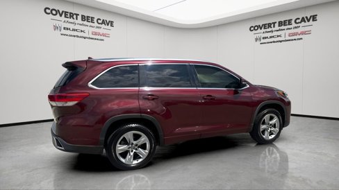 Used 2018 Toyota Highlander Limited image 10
