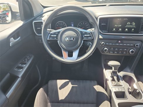 Certified 2022 Kia Sportage LX image 11