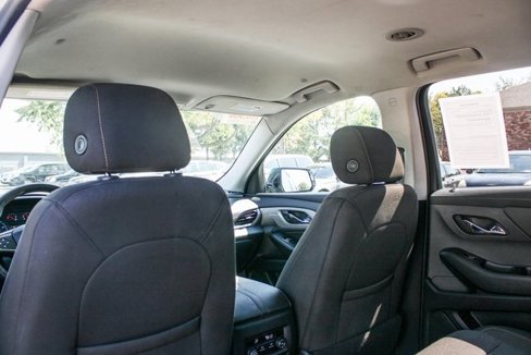 Used 2020 Chevrolet Traverse LS image 35