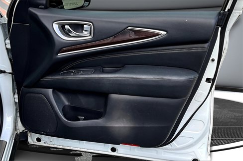 Used 2017 INFINITI QX60 Luxe w/ Deluxe Technology Package image 25