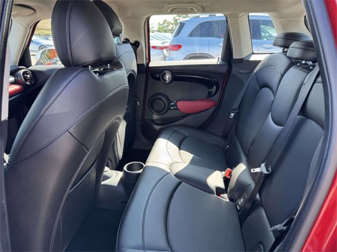 Used 2018 MINI Cooper S image 31