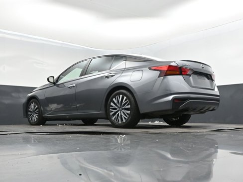 Used 2023 Nissan Altima 2.5 SV image 40