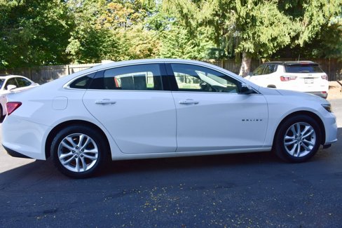 Used 2017 Chevrolet Malibu LT image 5