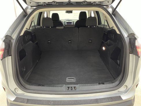 Used 2020 Ford Edge SE image 5