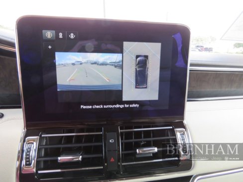 Used 2020 Lincoln Navigator Reserve w/ Luxury Package image 30
