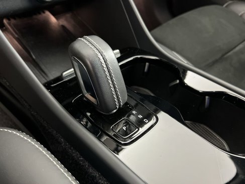 Used 2021 Volvo XC40 P8 Recharge w/ Advanced Package image 22