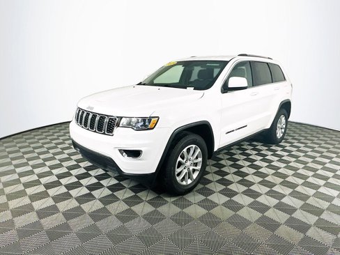 Used 2021 Jeep Grand Cherokee Laredo w/ Security & Convenience Group image 5