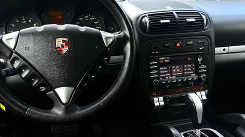Used 2010 Porsche Cayenne image 26