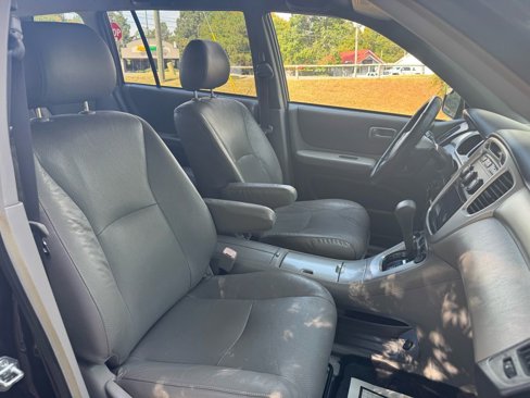 Used 2005 Toyota Highlander V6 image 23