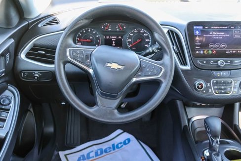 Used 2023 Chevrolet Malibu LT image 18