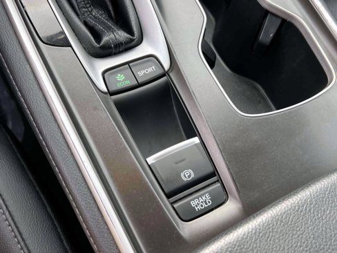 Certified 2018 Honda Accord Touring image 32
