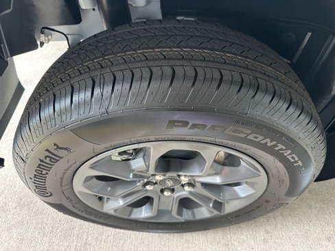 New 2025 Ford Maverick XLT w/ XLT Luxury Package image 11