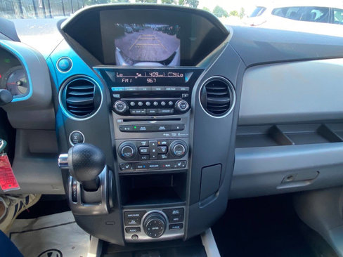 Used 2014 Honda Pilot Touring image 32