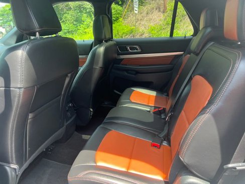 Used 2019 Ford Explorer XLT w/ Equipment Group 202A image 23