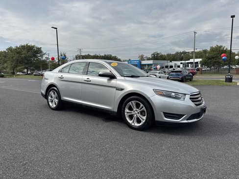 Used 2016 Ford Taurus SEL w/ Equipment Group 201A image 3