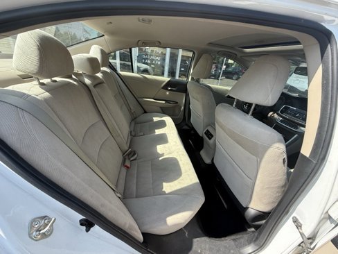 Used 2015 Honda Accord EX image 16