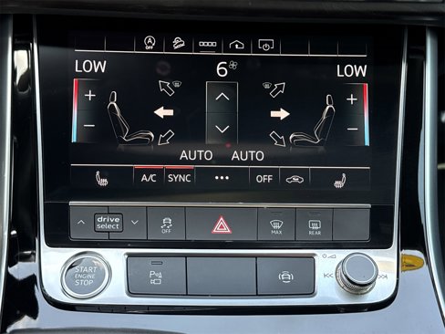 Used 2021 Audi Q7 3.0T Premium image 25