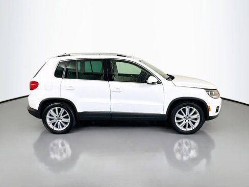 Used 2015 Volkswagen Tiguan SE image 5