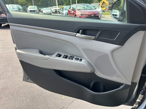 Used 2018 Hyundai Elantra SEL image 26