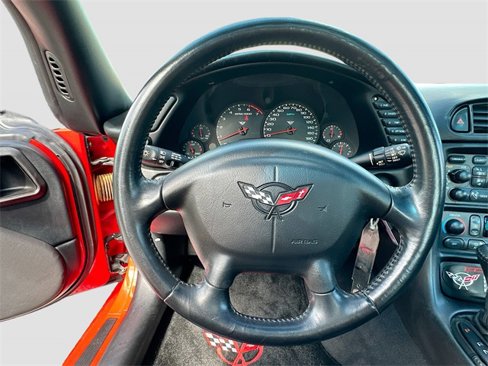 Used 2000 Chevrolet Corvette Coupe w/ Memory Pkg image 11
