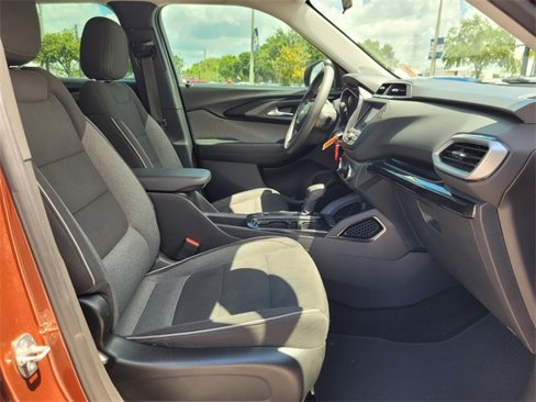 Used 2021 Chevrolet TrailBlazer LS image 18