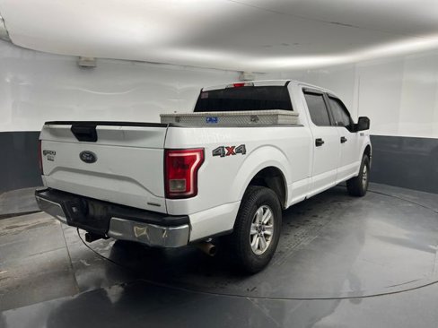 Used 2016 Ford F150 XLT w/ Trailer Tow Package image 9