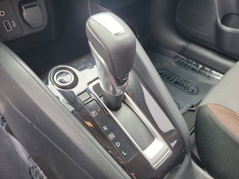 Certified 2021 Nissan Versa SR image 31