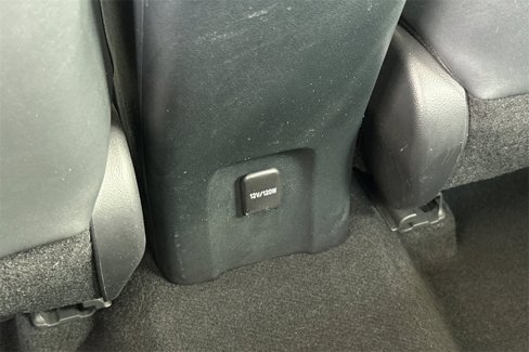 Used 2019 Toyota Prius Prime Premium image 16