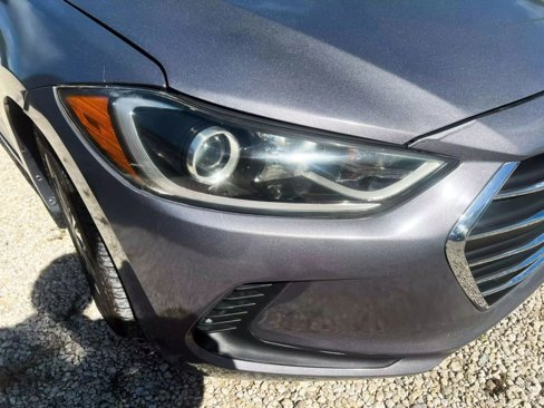 Used 2017 Hyundai Elantra SE image 42