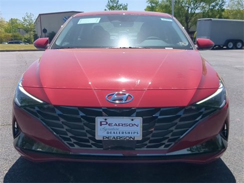 Used 2023 Hyundai Elantra Limited w/ Preferred Accessory Package image 8
