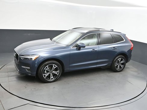 Used 2022 Volvo XC60 B5 Momentum w/ Climate Package image 31