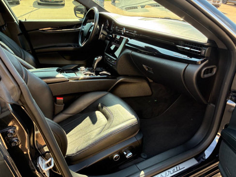 Used 2022 Maserati Quattroporte Modena Q4 image 17