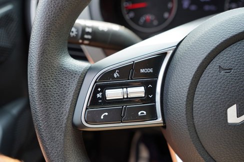 Certified 2023 Kia Seltos LX image 28