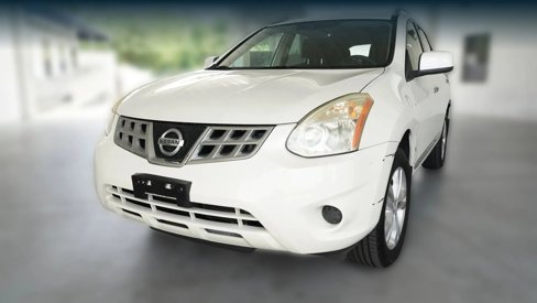 Used 2013 Nissan Rogue SV image 3