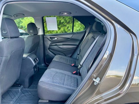 Used 2023 Chevrolet Equinox LT image 15