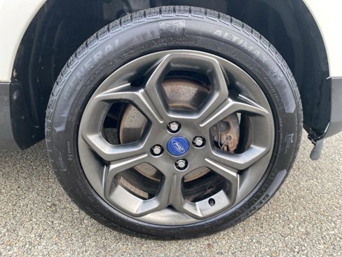 Used 2018 Ford EcoSport SES w/ SES Cold Weather Package image 7