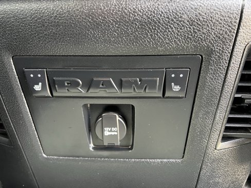Used 2016 RAM 1500 Laramie w/ Convenience Group image 20