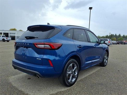 Certified 2023 Ford Escape ST-Line w/ Tech Pack #1 image 6