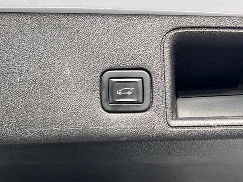 Used 2019 GMC Terrain SLT w/ Preferred Package image 38