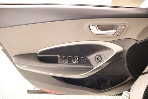 Used 2018 Hyundai Santa Fe Sport image 16