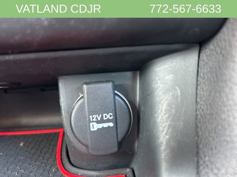Used 2018 Dodge Charger SXT w/ Blacktop Package image 23