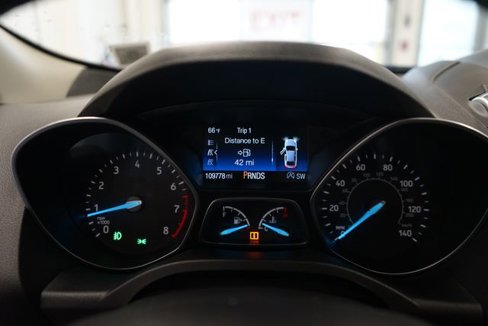 Certified 2018 Ford Escape SE w/ SE Sport Appearance Package image 22