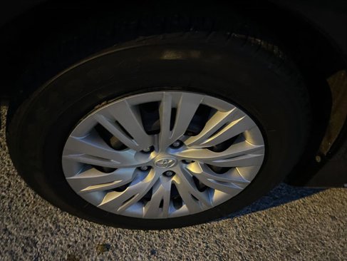 Used 2012 Toyota Camry LE image 23