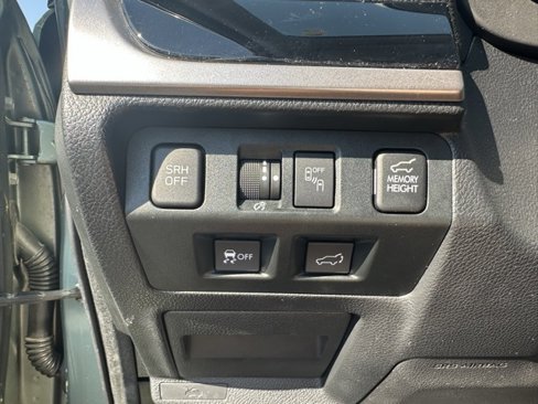 Used 2017 Subaru Forester 2.5i Touring image 16